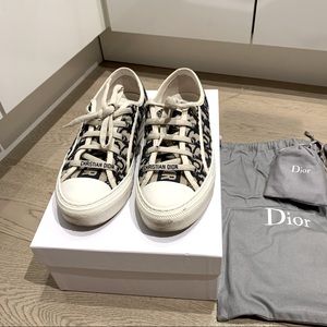 Dior Oblique Embroid Sneaker